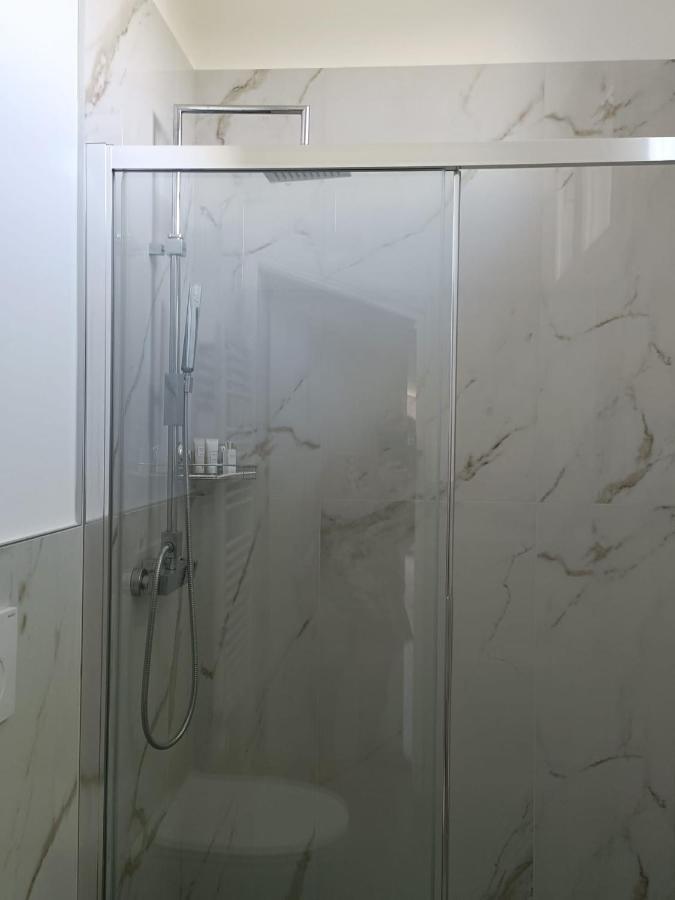 Residenza Adamo Ed Eva Apartment Pordenone Bagian luar foto